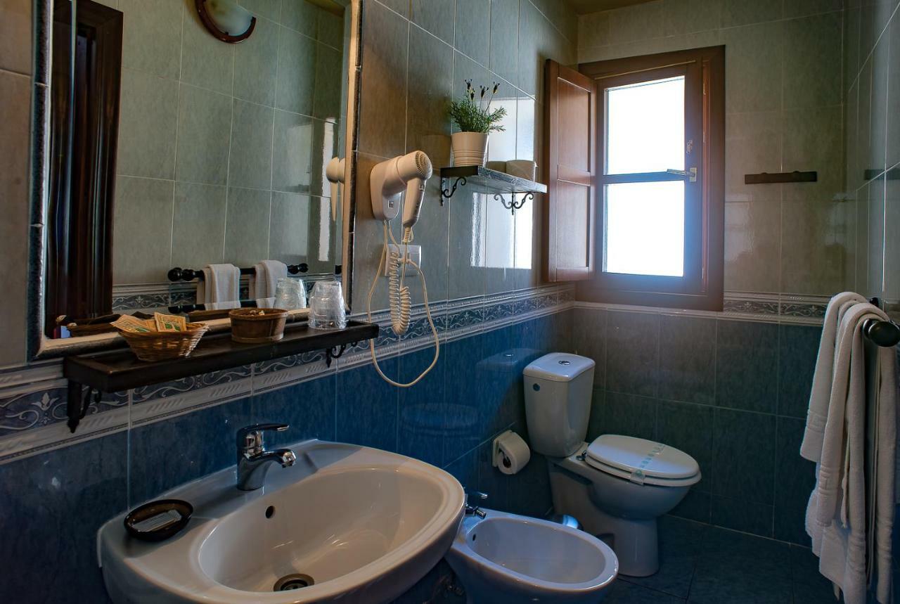 Hotel Rural "Corru San Pumes" Mestas De Con Buitenkant foto